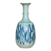 Japanese soliflore vase in ceramic Ofuke from Seto, signed Katō Tsuneji.