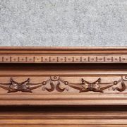 Important miroir style Renaissance en noyer / Haut 183 cm