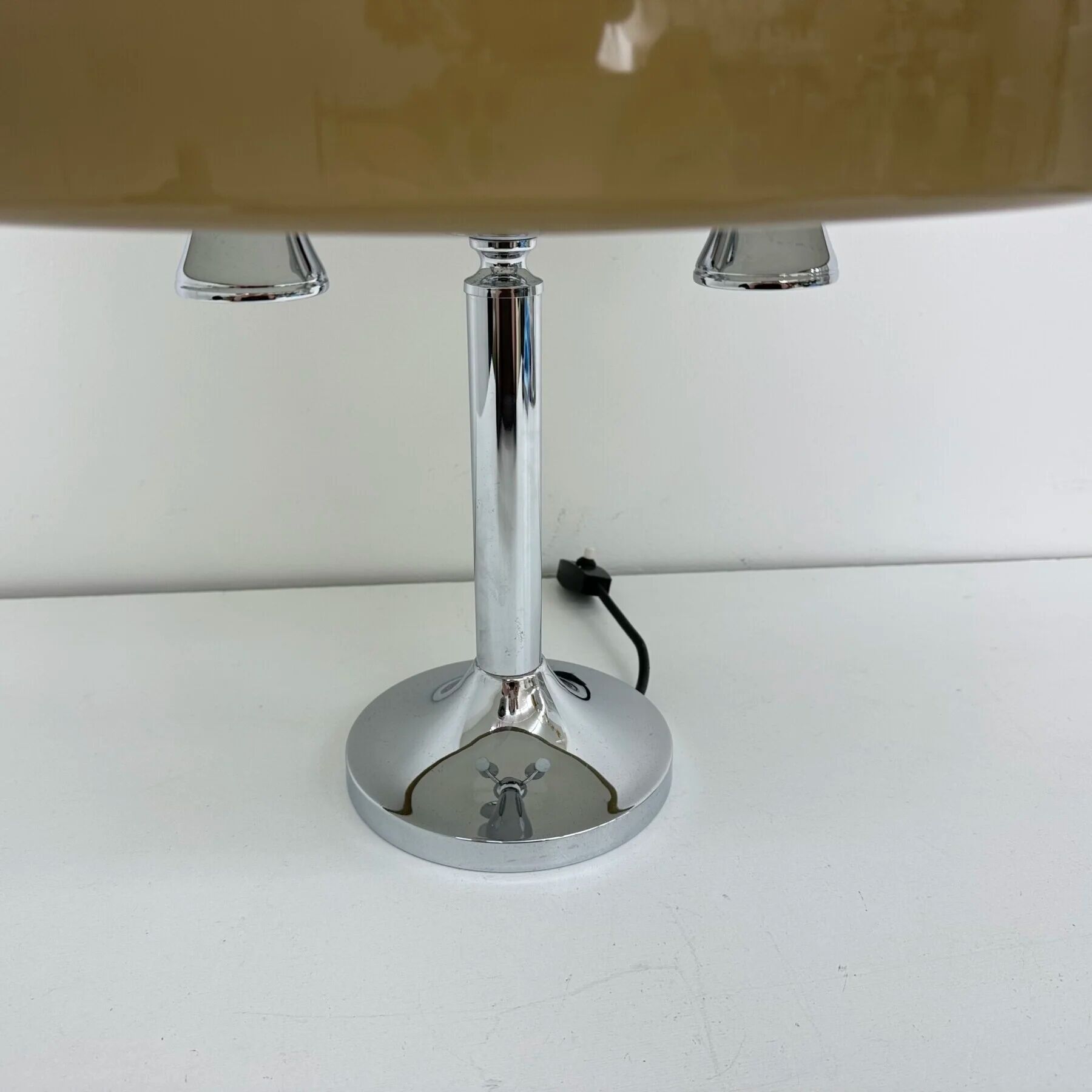 Mid-century mushroom table lamp with chrome base, 1970s