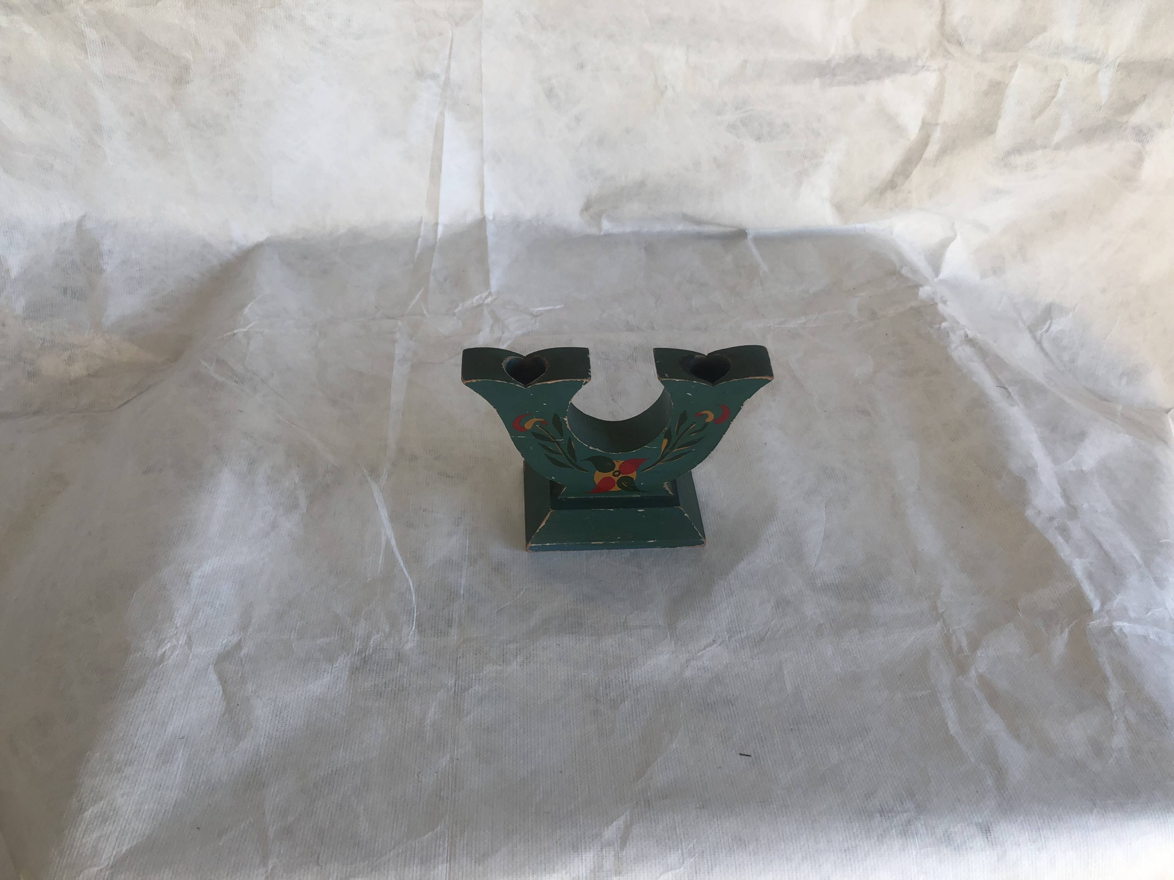 Artisanal candlestick in hand-painted solid wood, Scandinavian origin, folk art