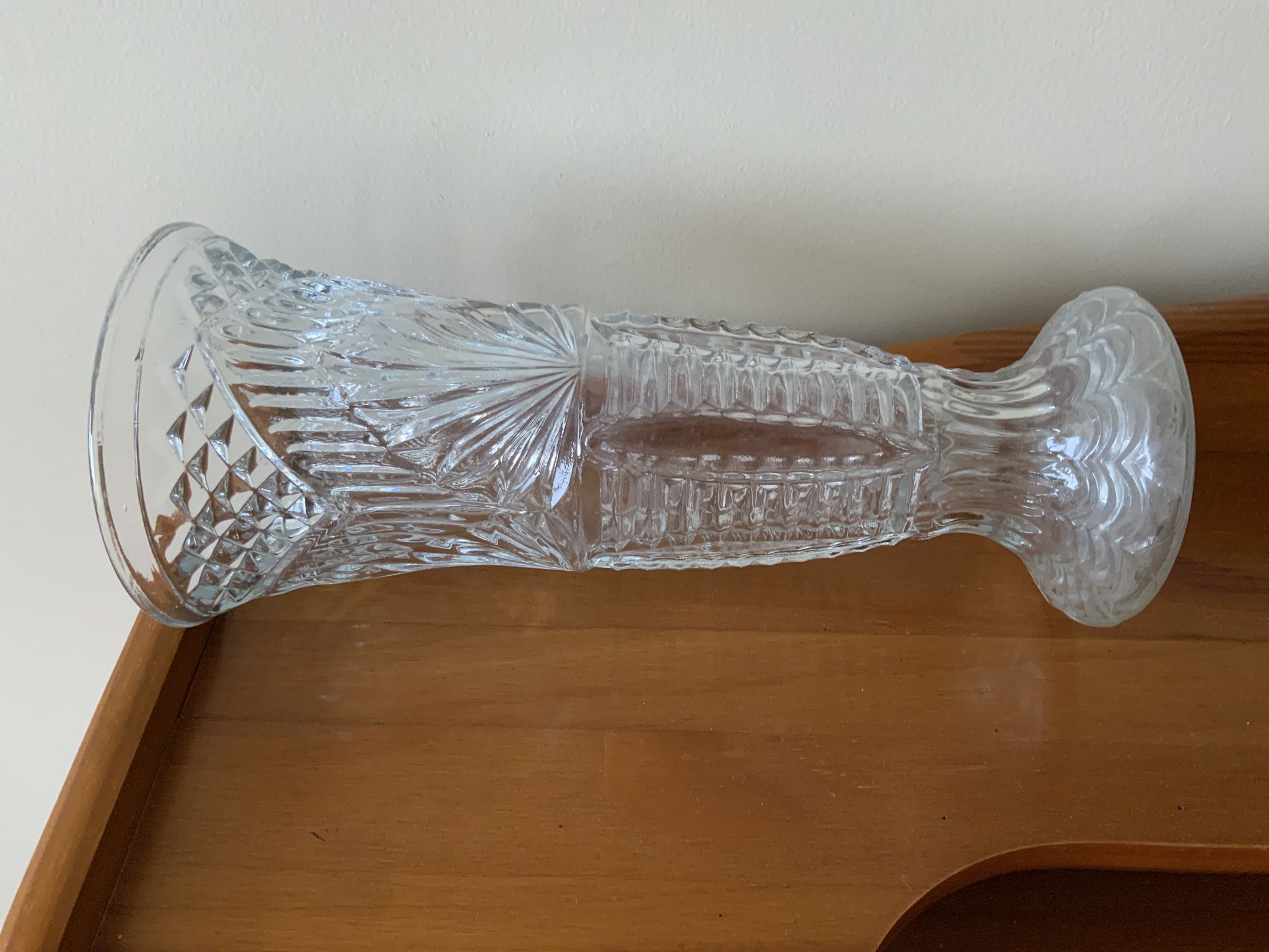 Chiseled glass vase