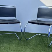 Pair of MR 10 chairs with Mies Van der Rohe laces, Knoll International