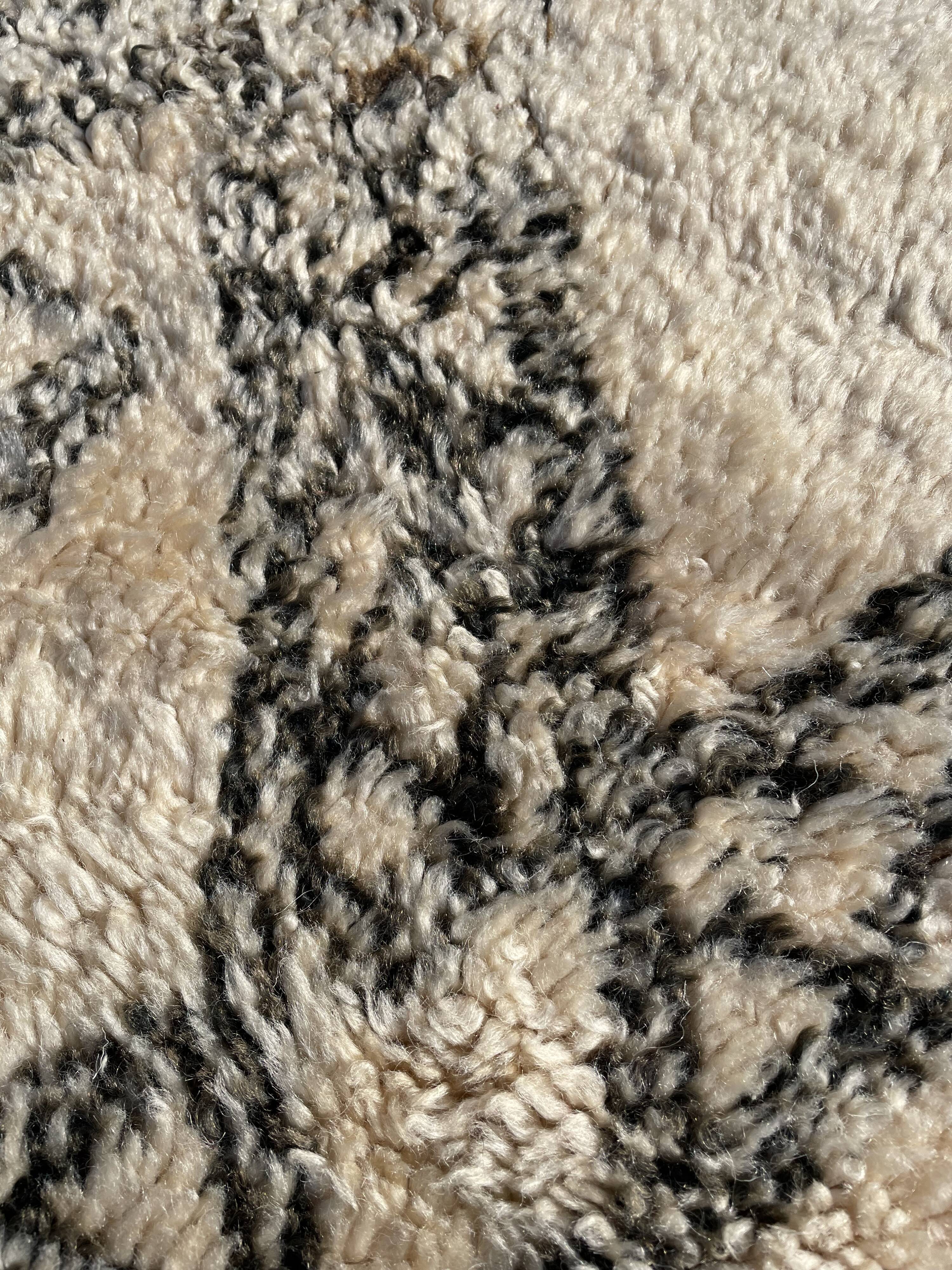 Carpet berbere beni ouarain old years 1958 modern