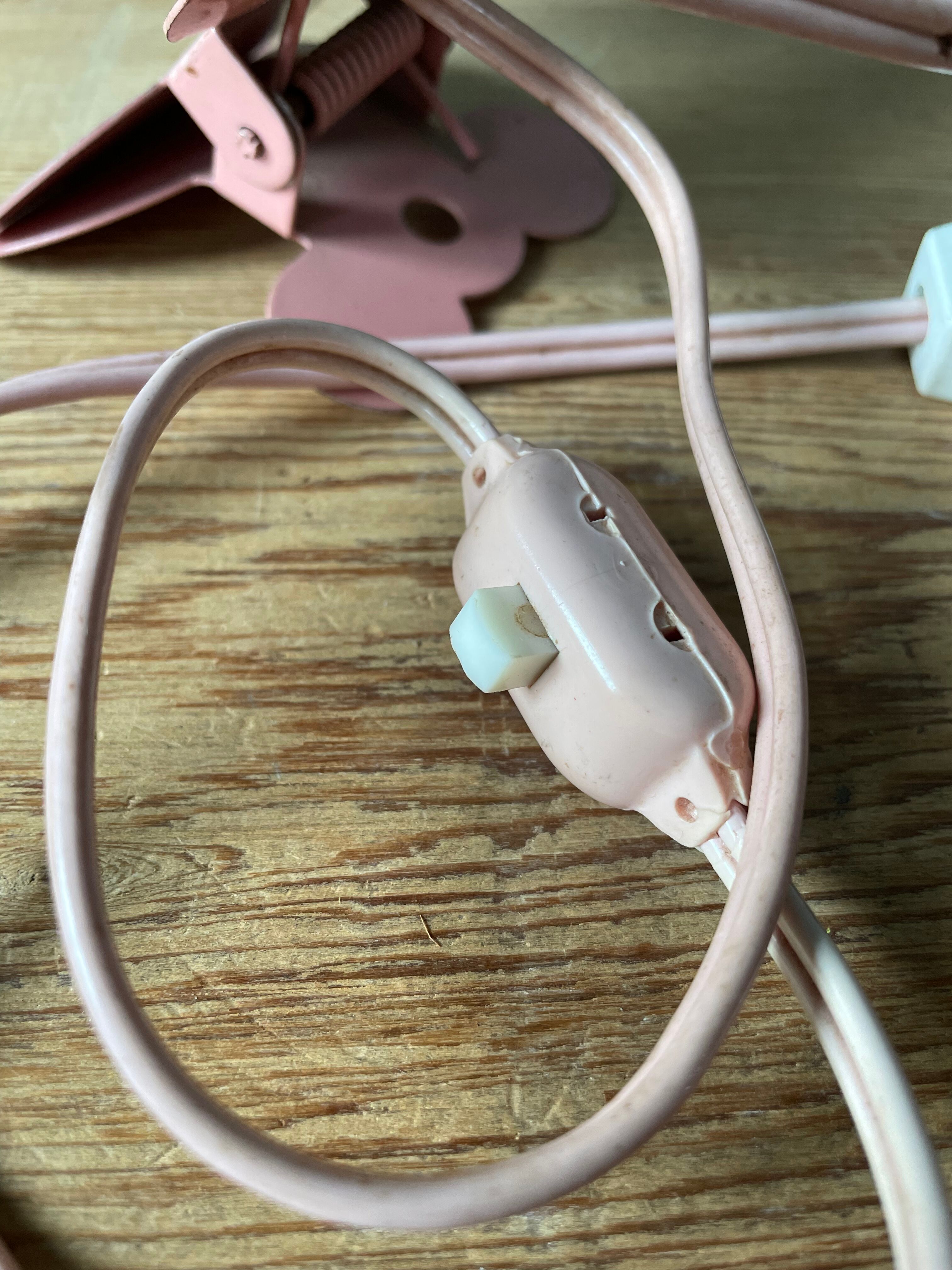 Mushroom lamp with pliers, pink vintage e-reader