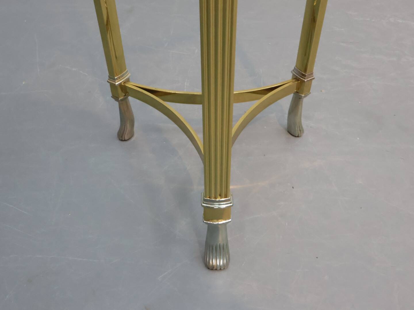 Vintage bijzettafel in de stijl van La Barge