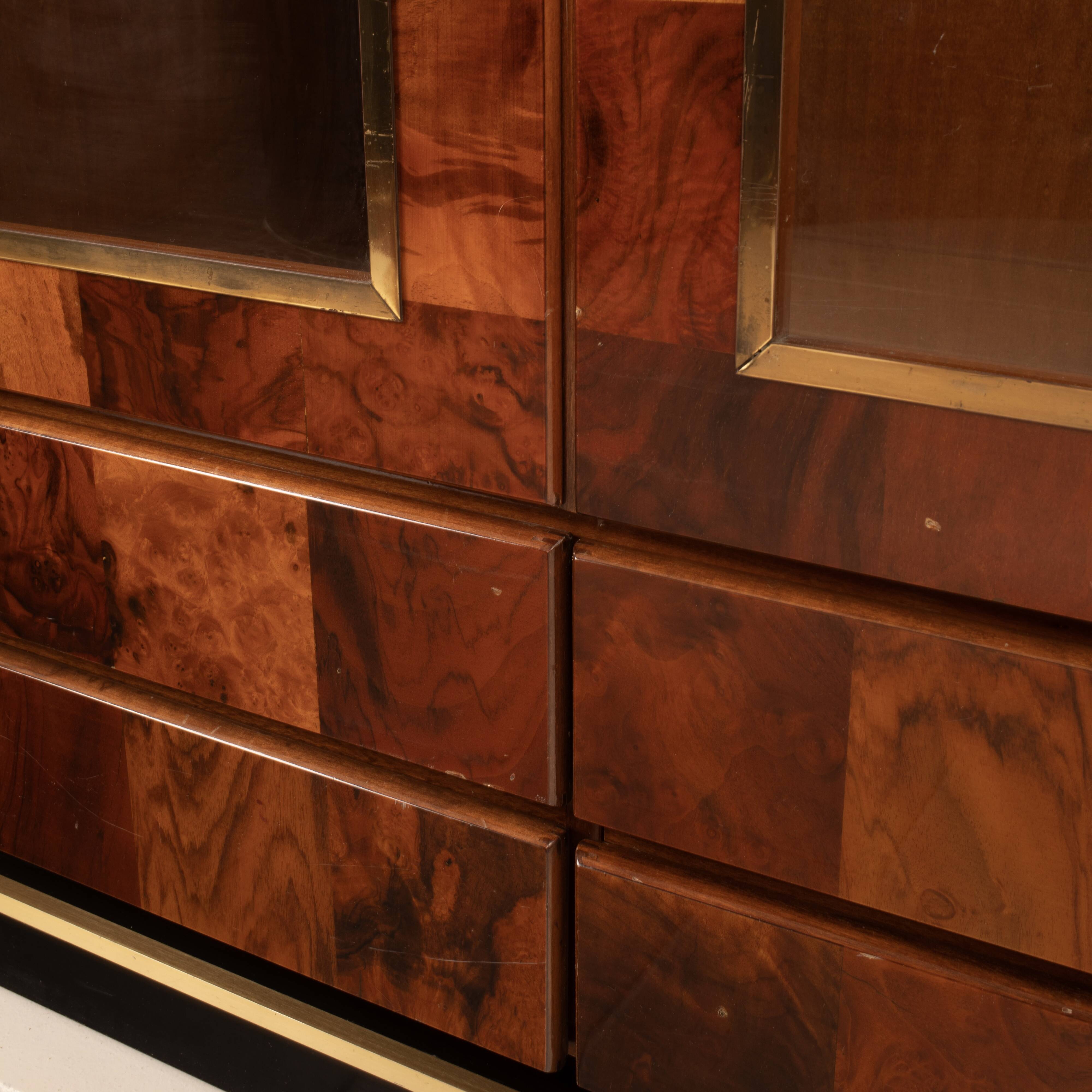 Vitrine en bois de séquoia par Willy Rizzo pour Mario Sabot