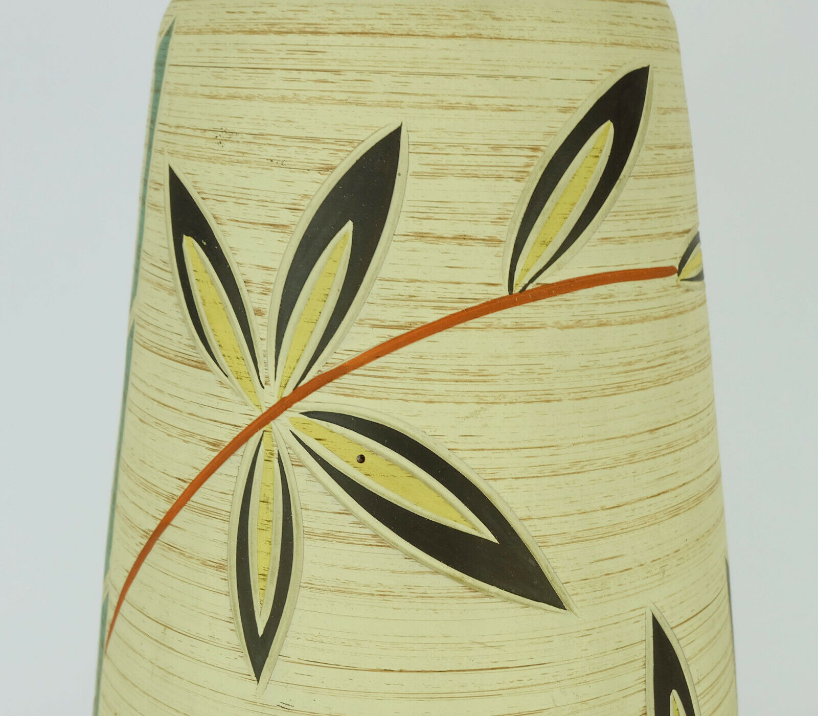 Vase manufactured by josef duck hillscheid model 49/40