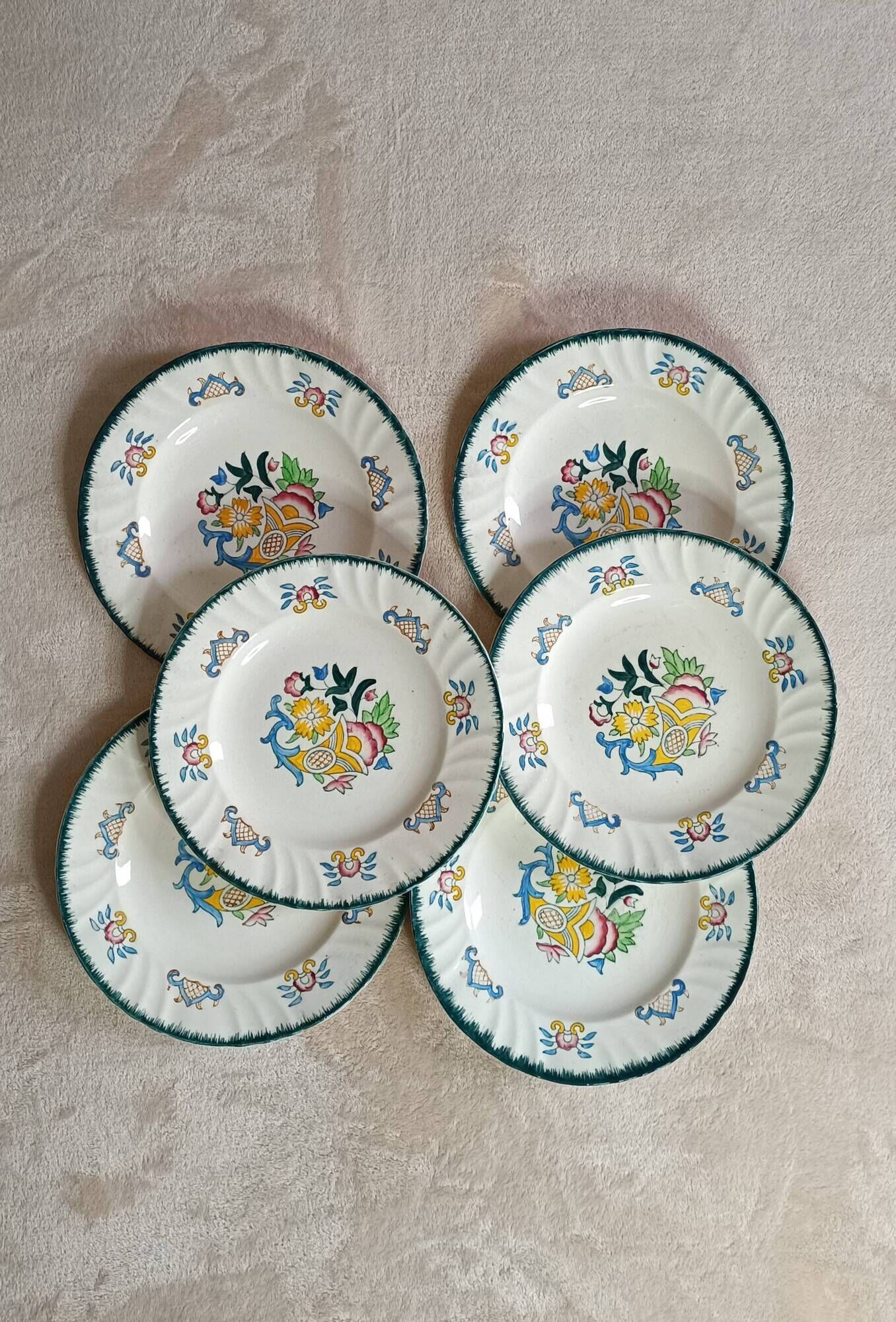 Set of 6 large flat plates Longwy Vieux Rouen vintage