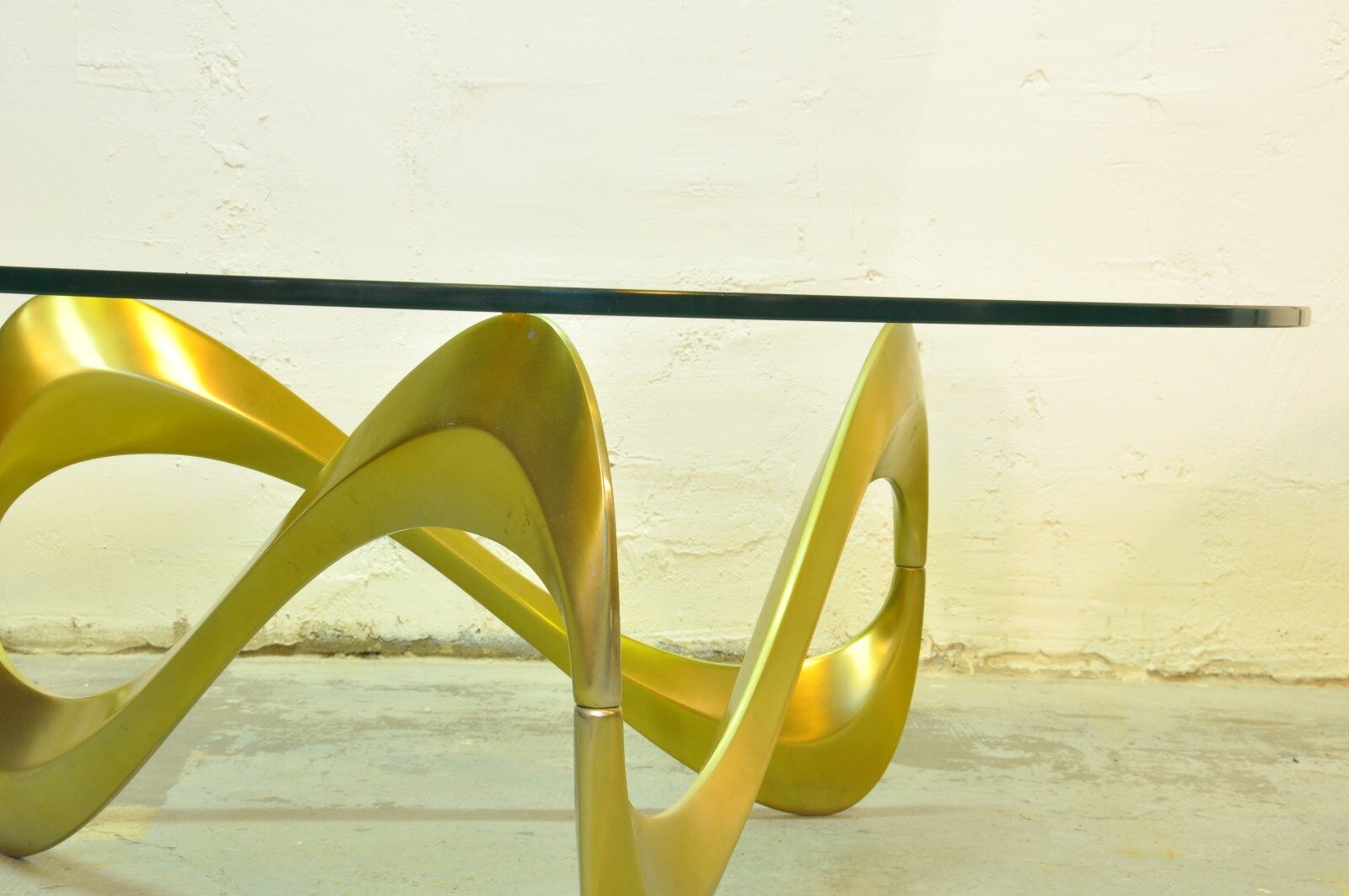 Table low Snake Knut Hesterberg