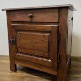 Small piece of furniture called Community Walnut from the end of the 18th century