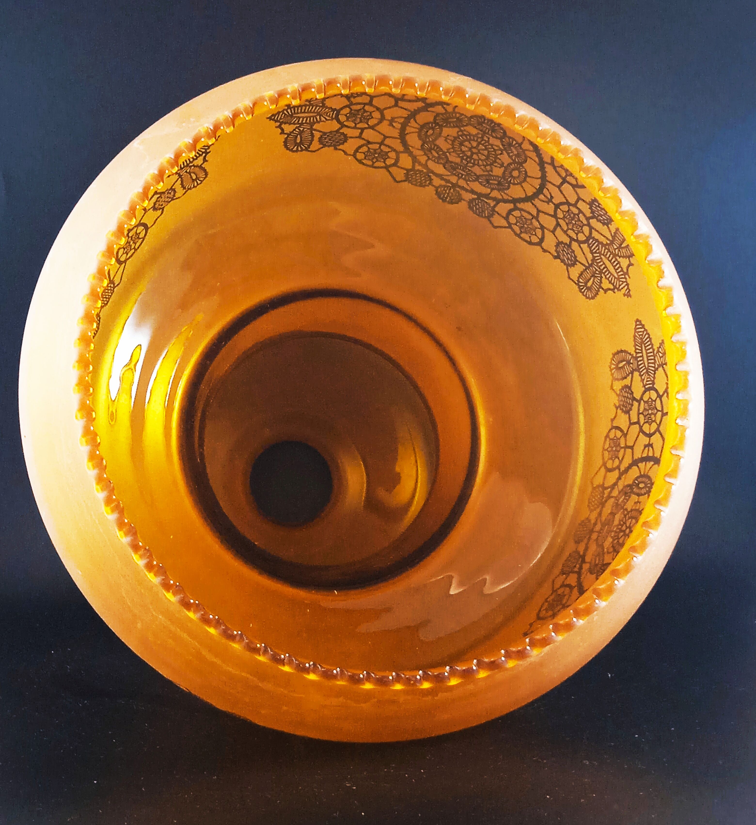 Abat-jour en verre ambré gravé à l’acide