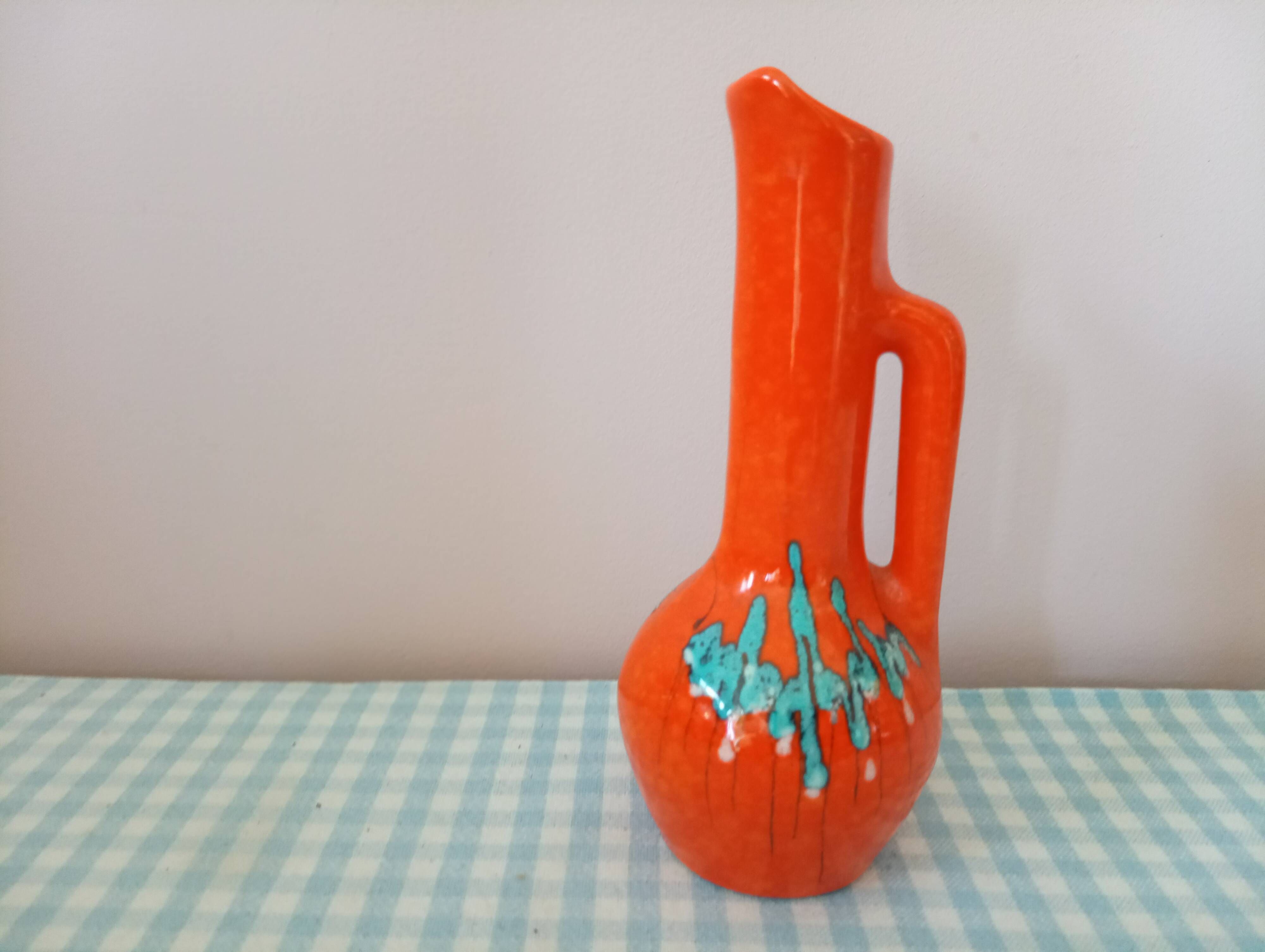 Ceramic vase orange