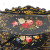 Wall shelf Napoleon III in blackened wood decorated with flowers.