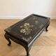 Table basse chinoise ancienne en bois noir et nacre