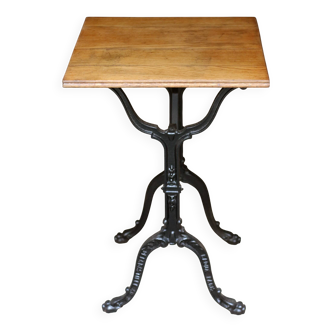 Petite table de bistrot ancienne (RAOUX, Paris).