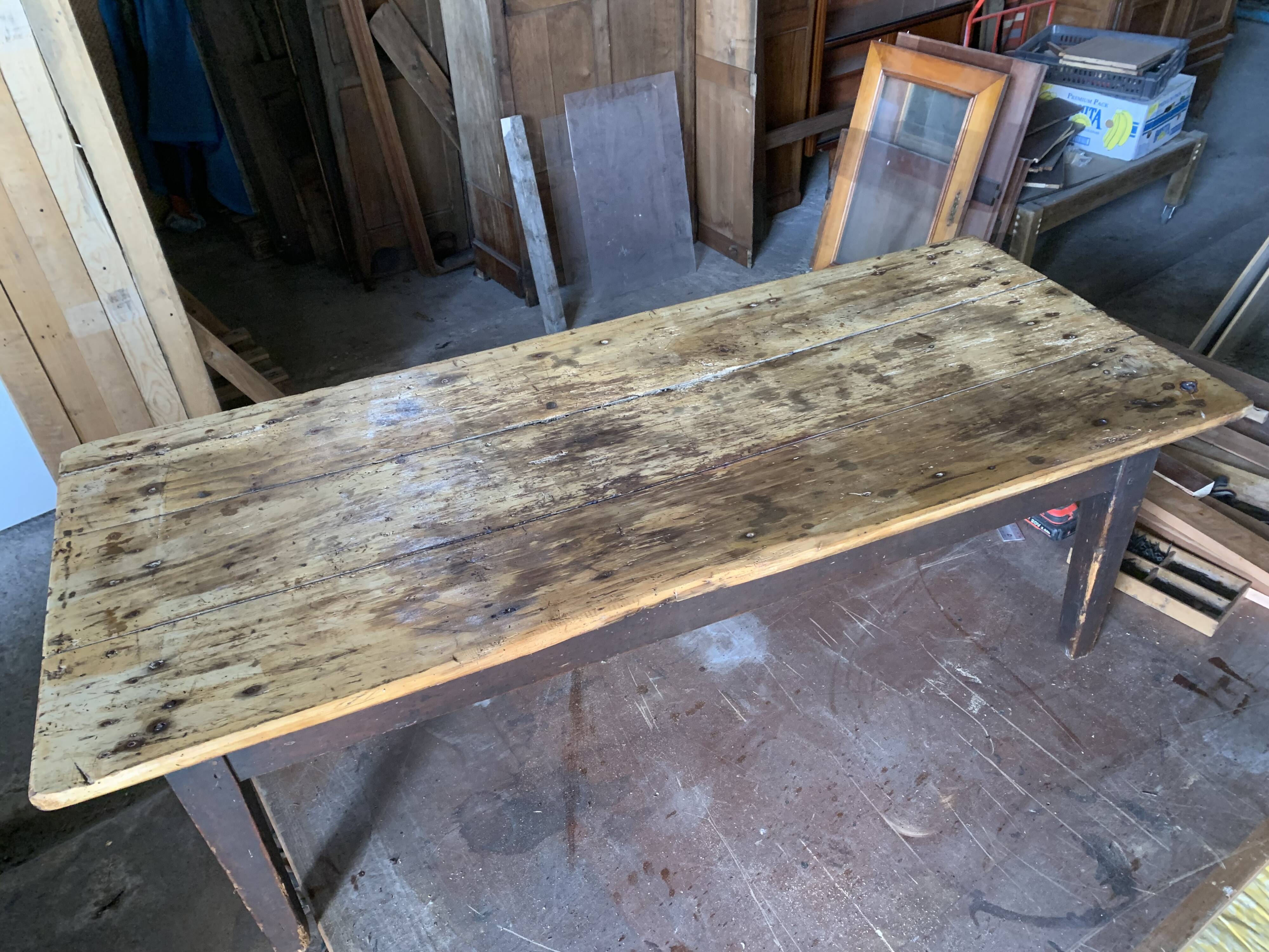 Countryside coffee table