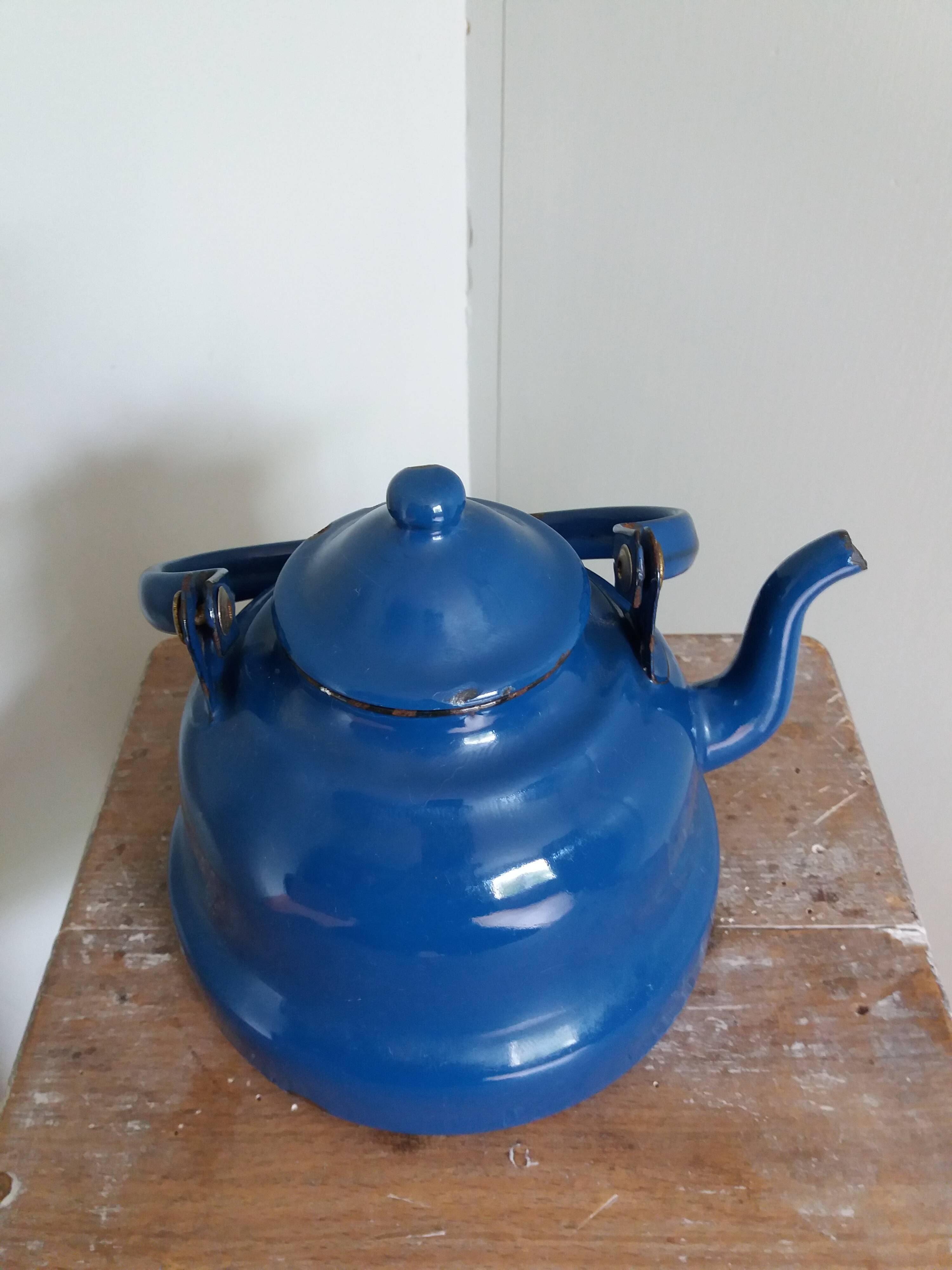 Enameled sheet coffee kettle
