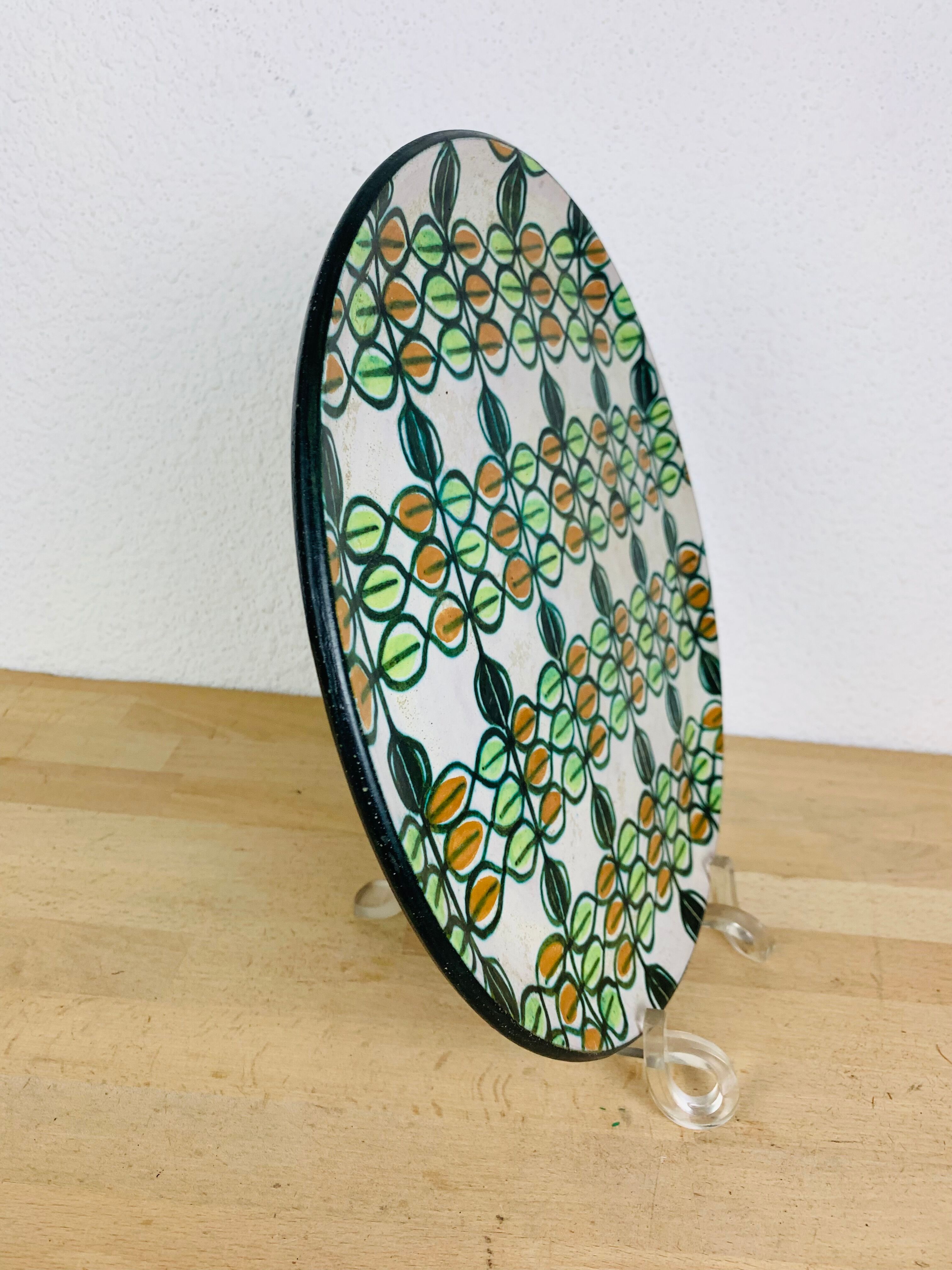 Round dish flowers 70s ceramic Y. Lemieux