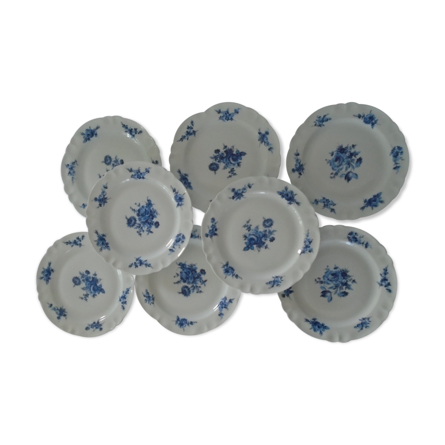 Set de 8 assiettes porcelaine de Limoges France décor fleurs bleues  diamètre 20 cm