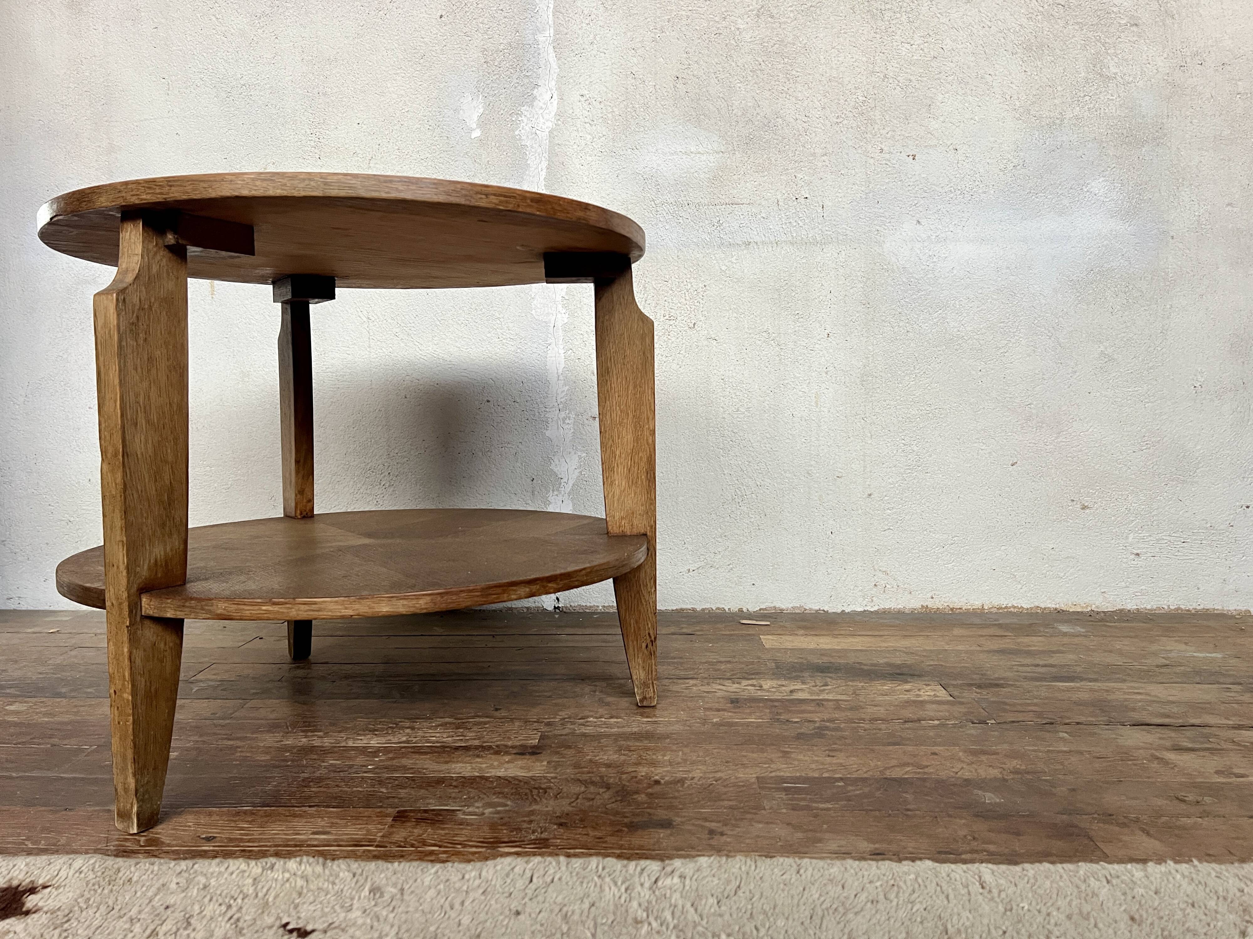 Table basse ronde vintage en chêne clair