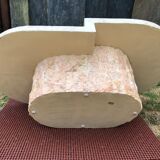 Asymmetrical coffee table design 80s in Mactan stones, travertine by Magnussen Ponte.