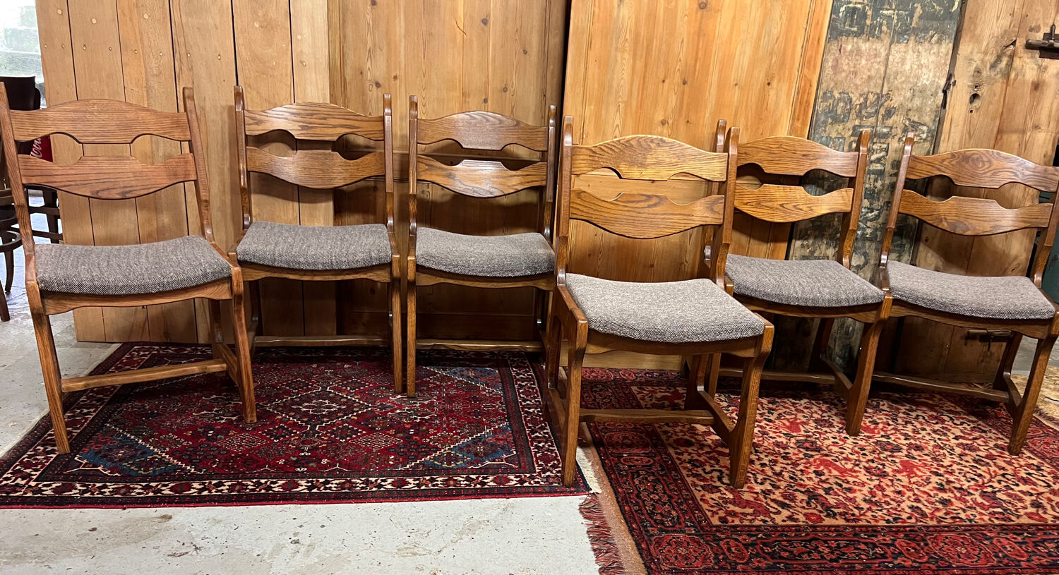 Série de 6 chaises brutalistes