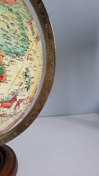 Scanglobe terrestrial globe