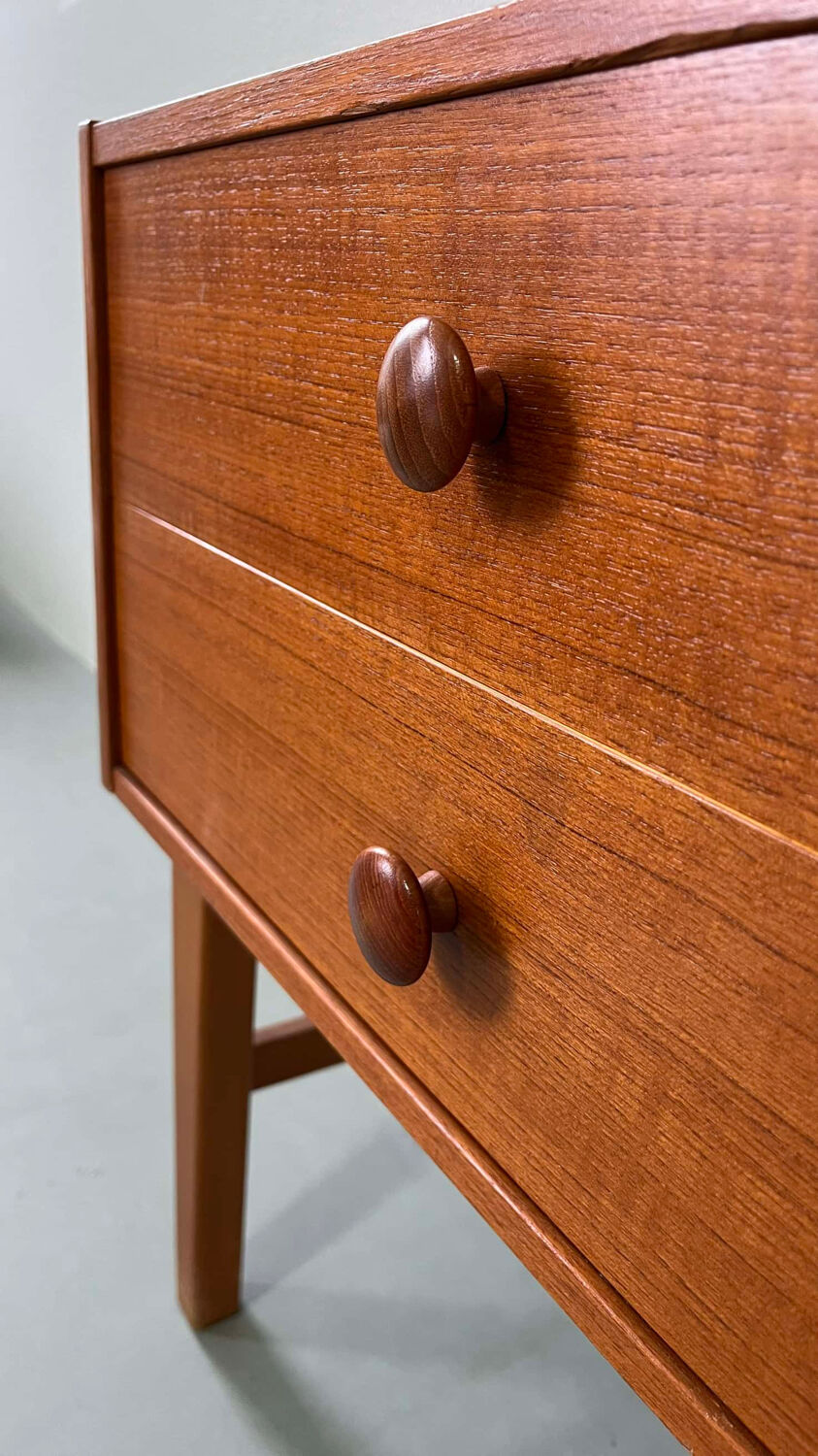 Vintage chest of drawers teak