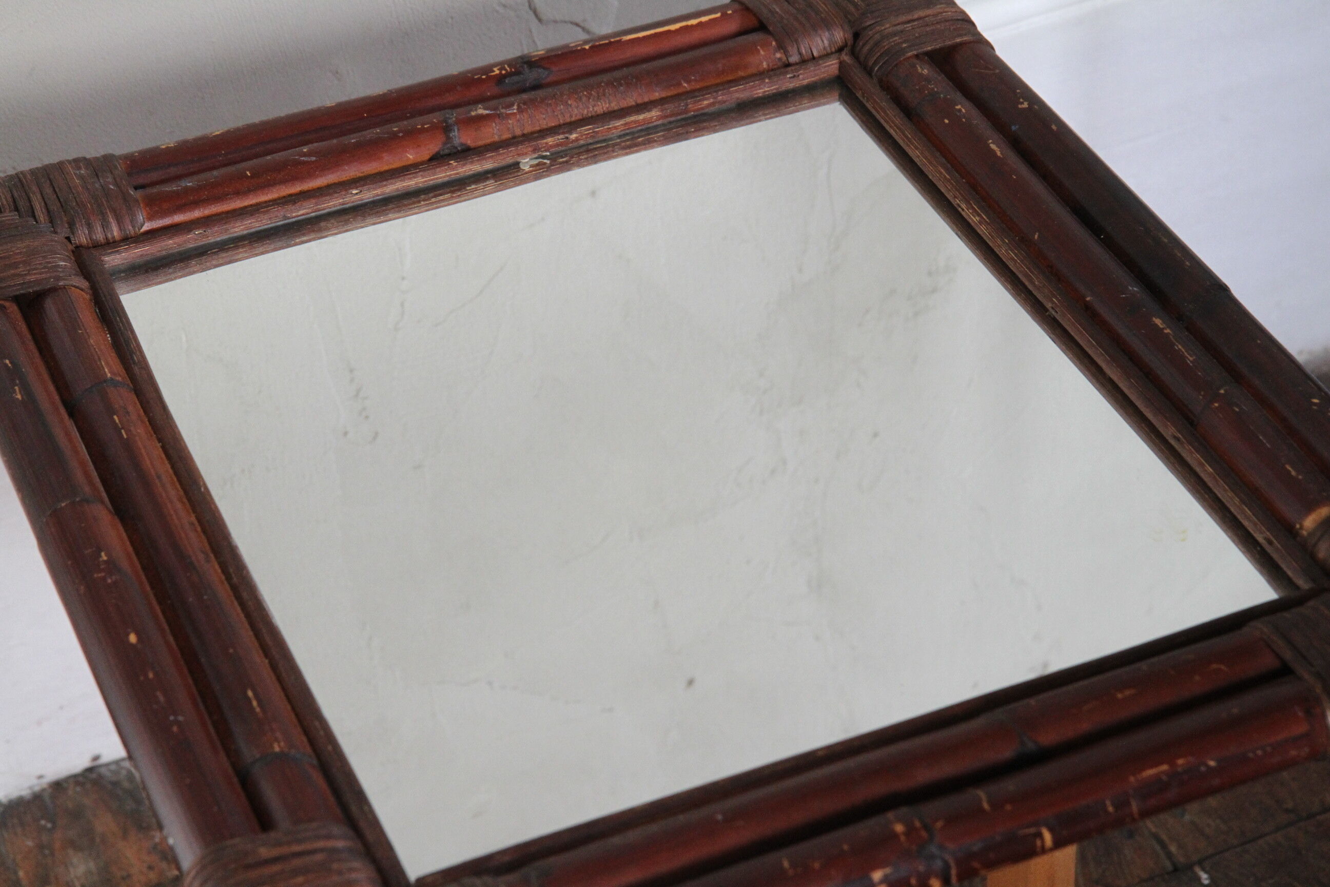 Rattan mirror 52 x 48 cm