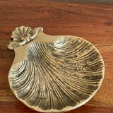 Brass scallop