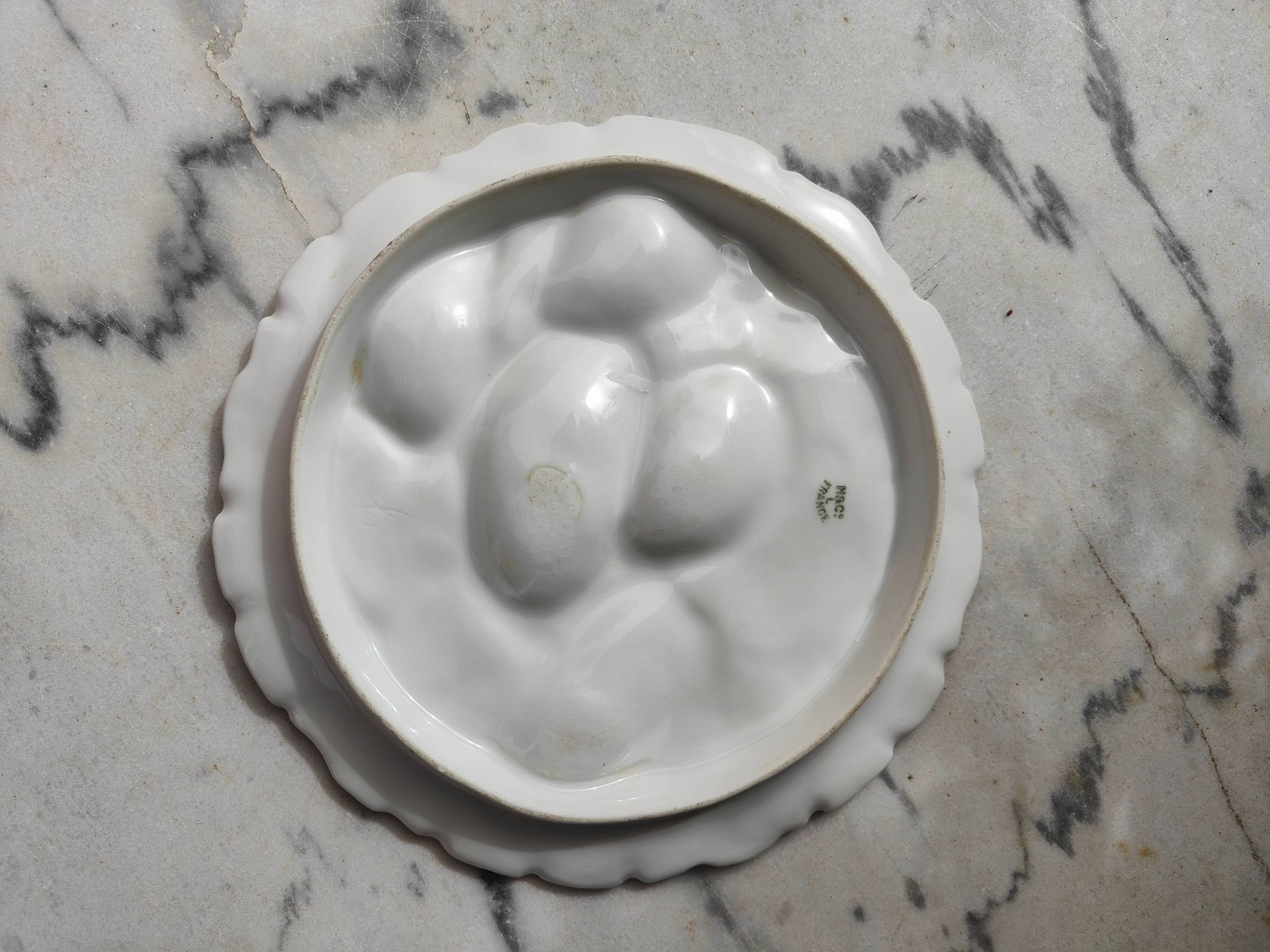 Oyster plate 19th century porcelain Haviland & Co Limoges France
