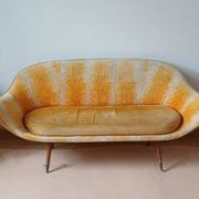 2 fauteuils œuf et canapé par Paged des années 50