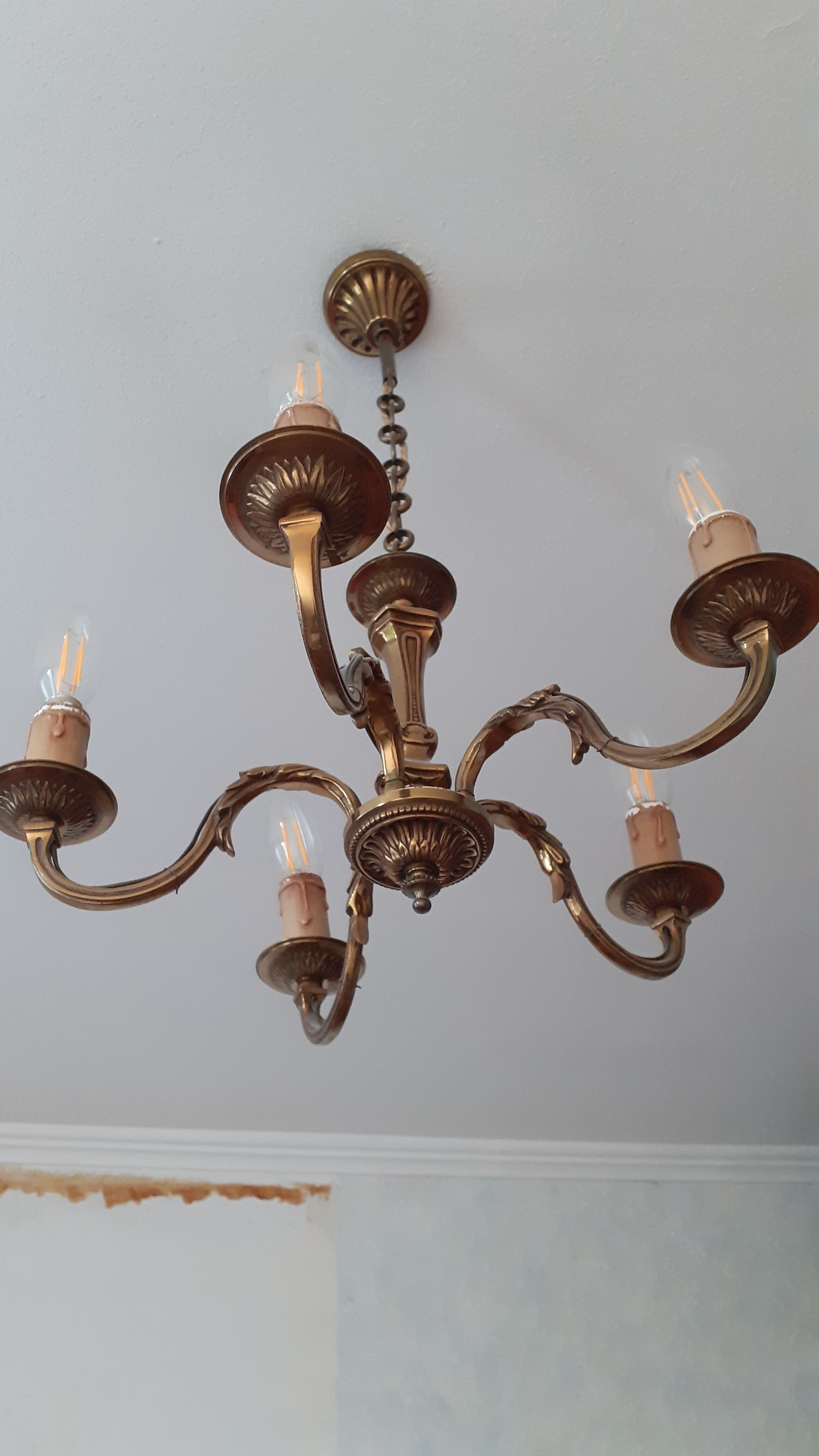 Bronze chandelier 5 lamps