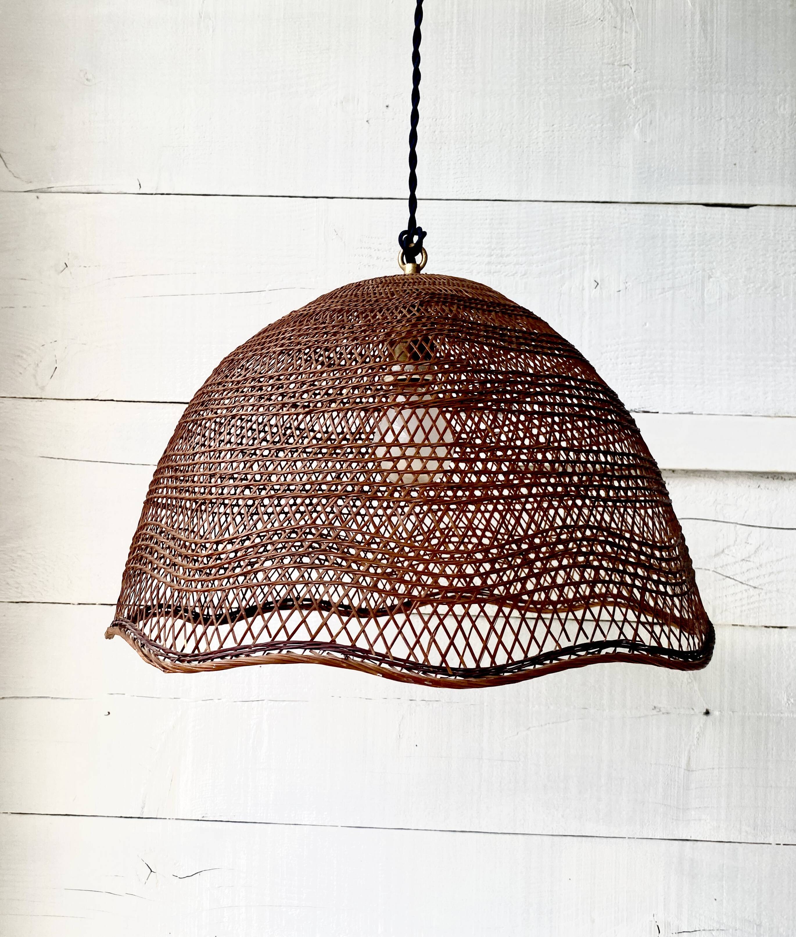 Straw pendant light, new 1m fabric cable, porcelain ceiling light