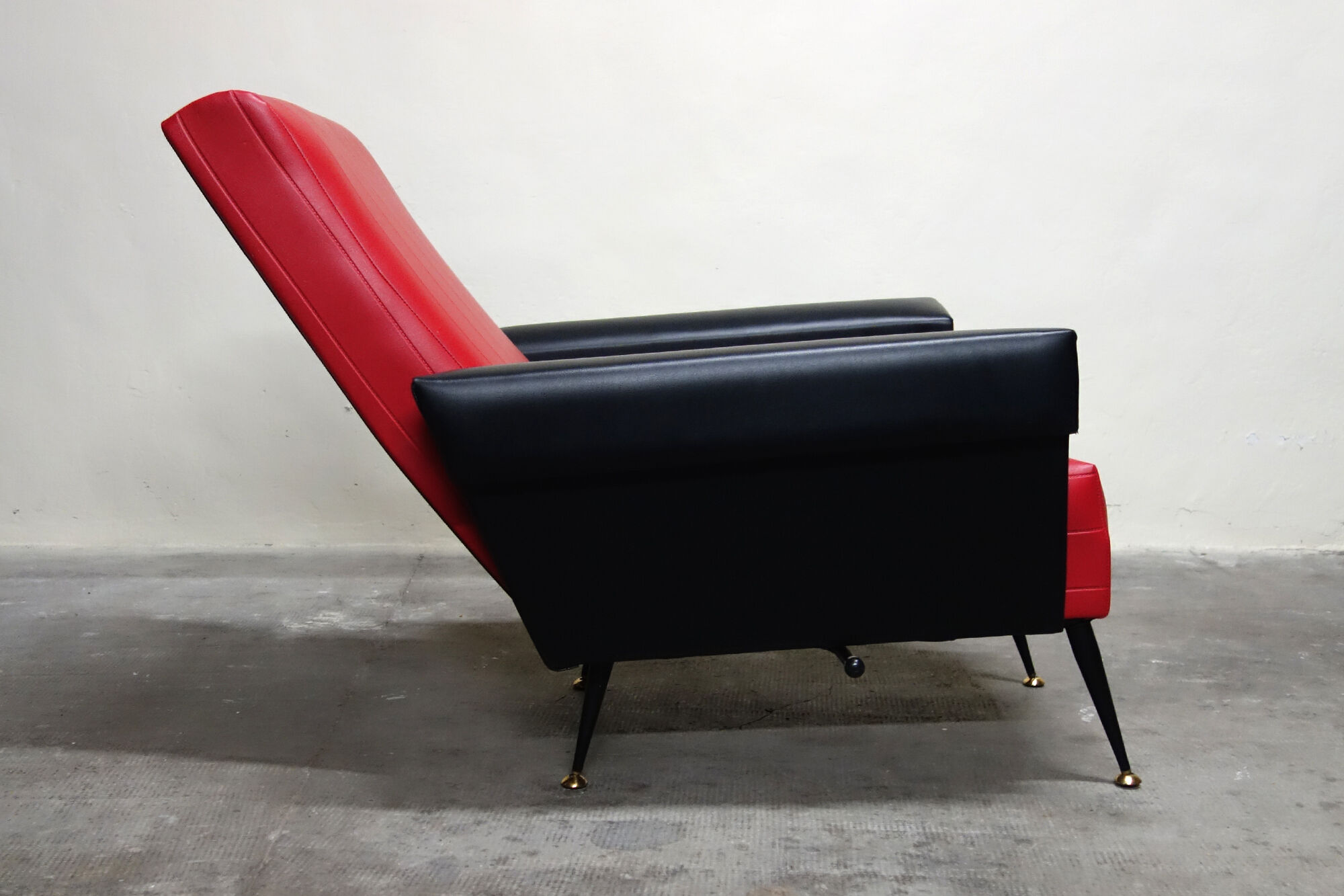 Vintage armchair Rockabilly rare reclining version with ashtray