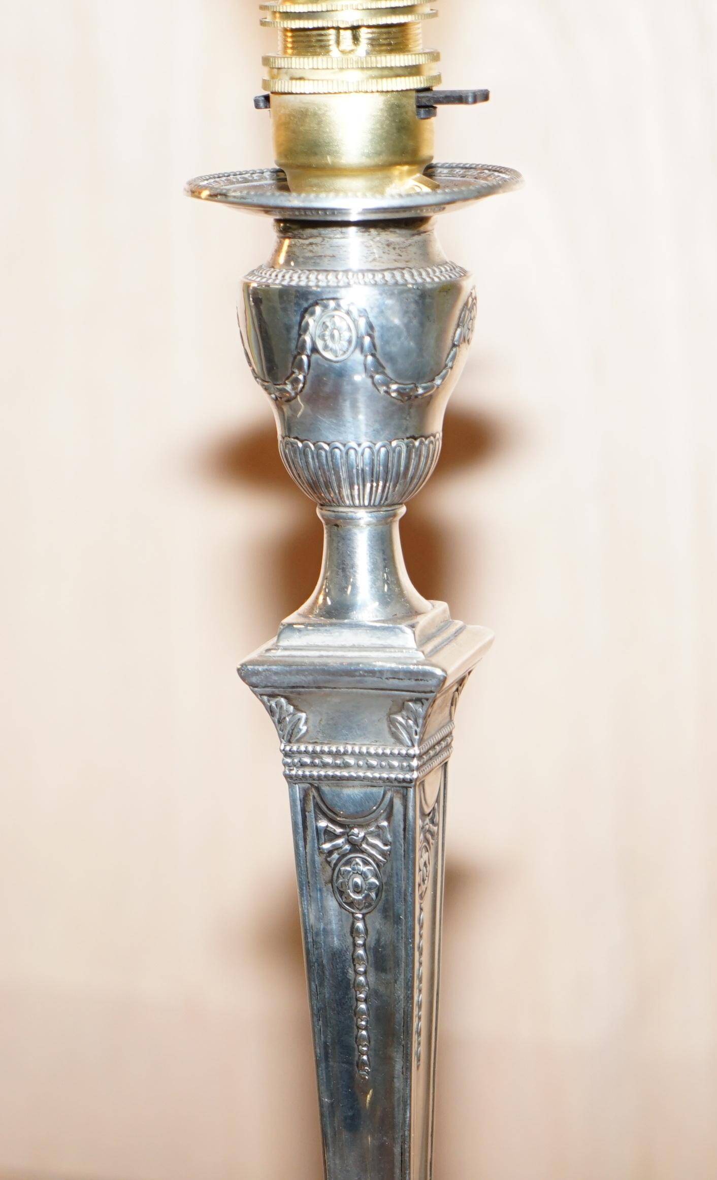 Paire lampes candélabres corinthiennes argent sterling James Bembridge 1879
