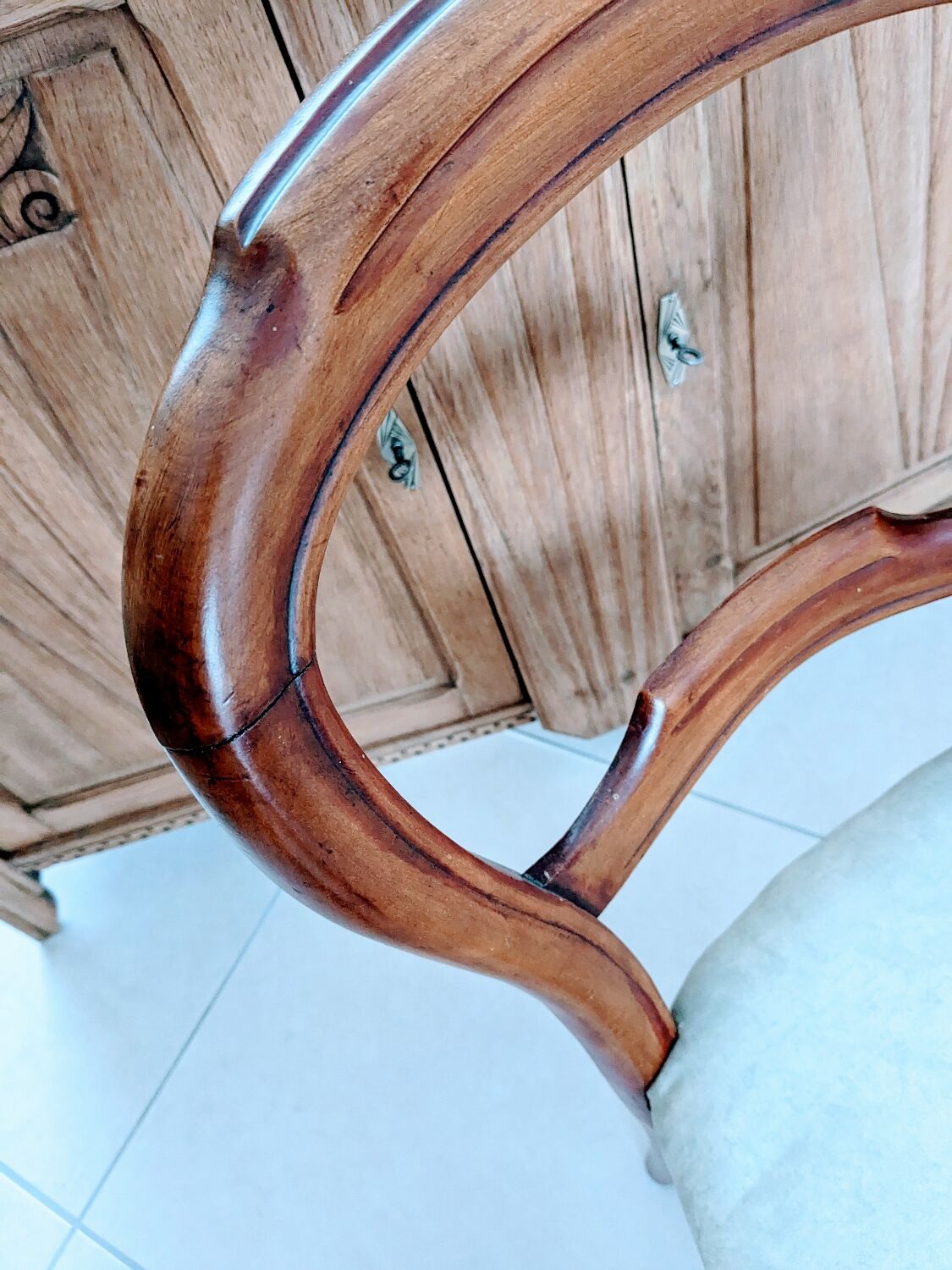 Louis Philippe chair sitting fabric