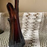 Vase en verre aubergine