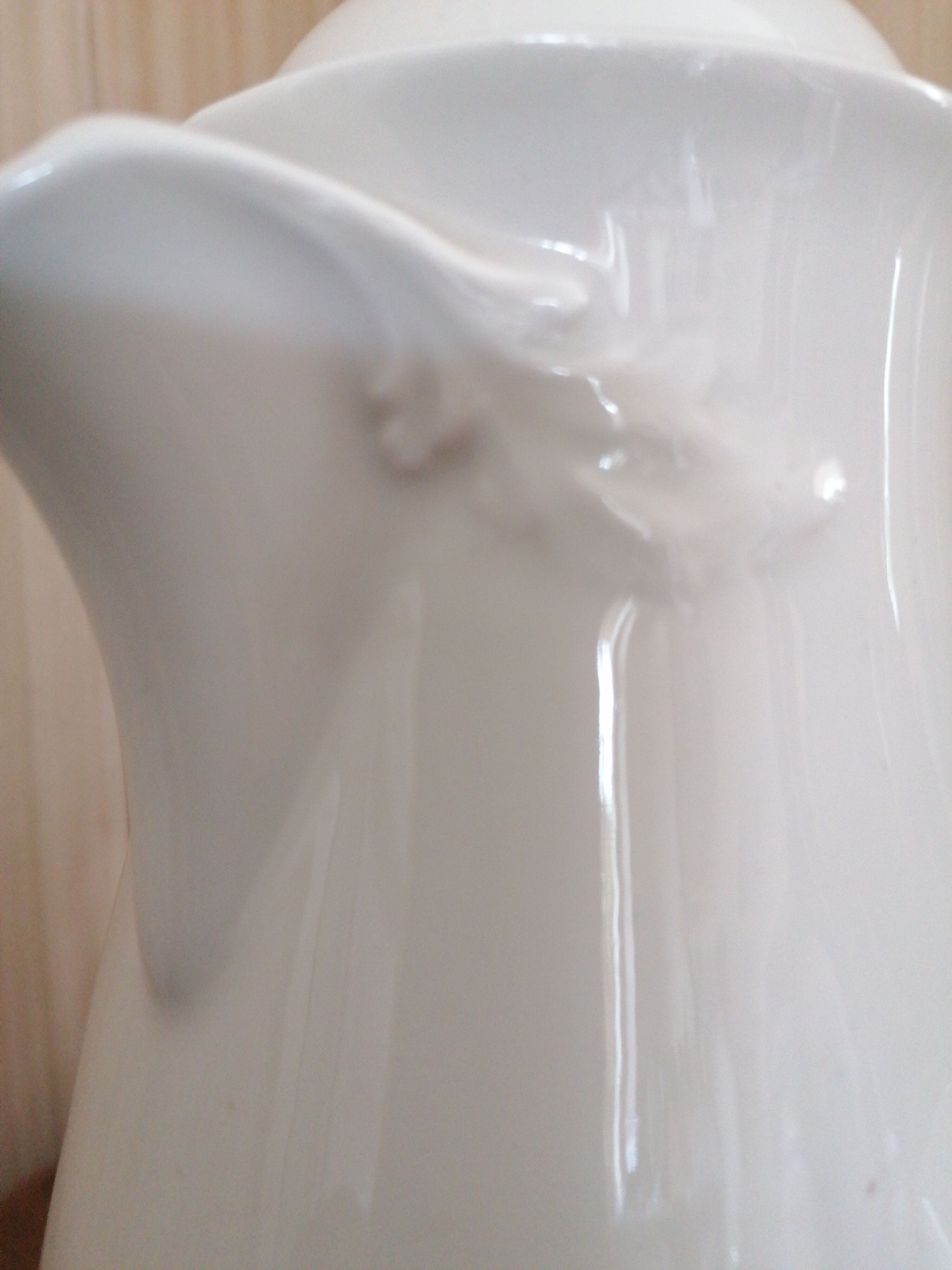Porcelain chocolatier from Pillivuyt france
