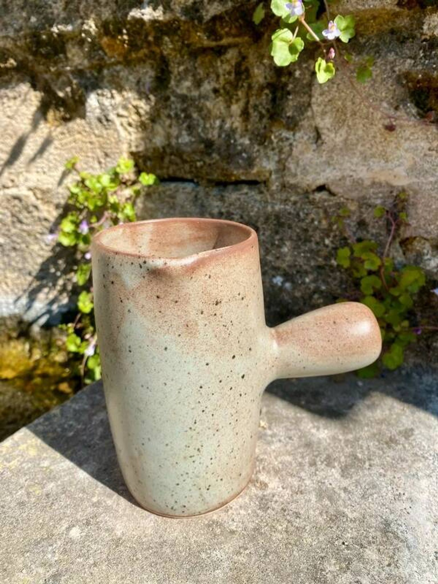 Pot en grès à poignet vintage