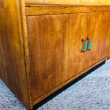 Meuble de rangement mural en chêne vintage circa 50