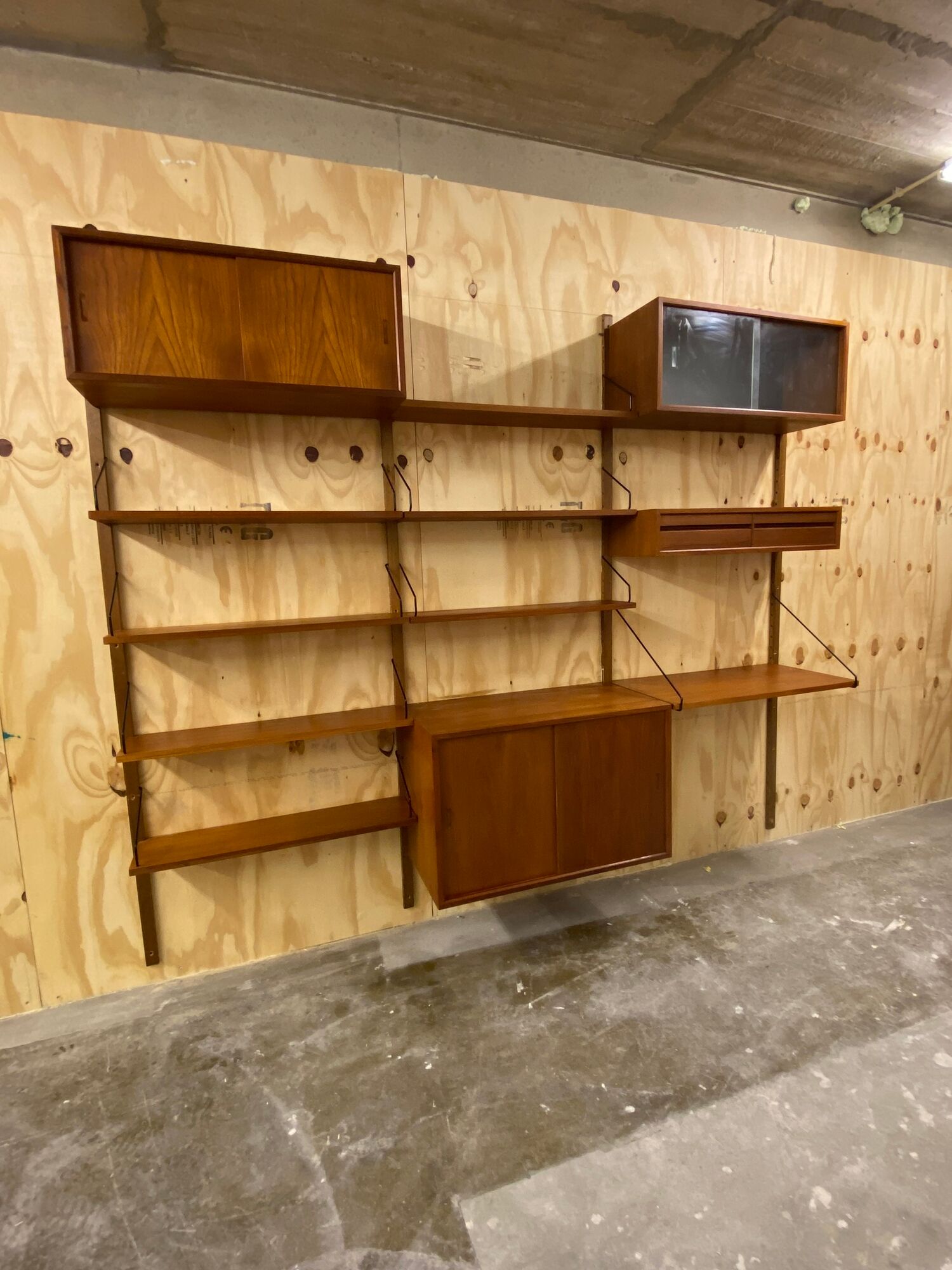 Vintage scandinavian teak wall unit by Poul Cadovius for Royal System 1960s