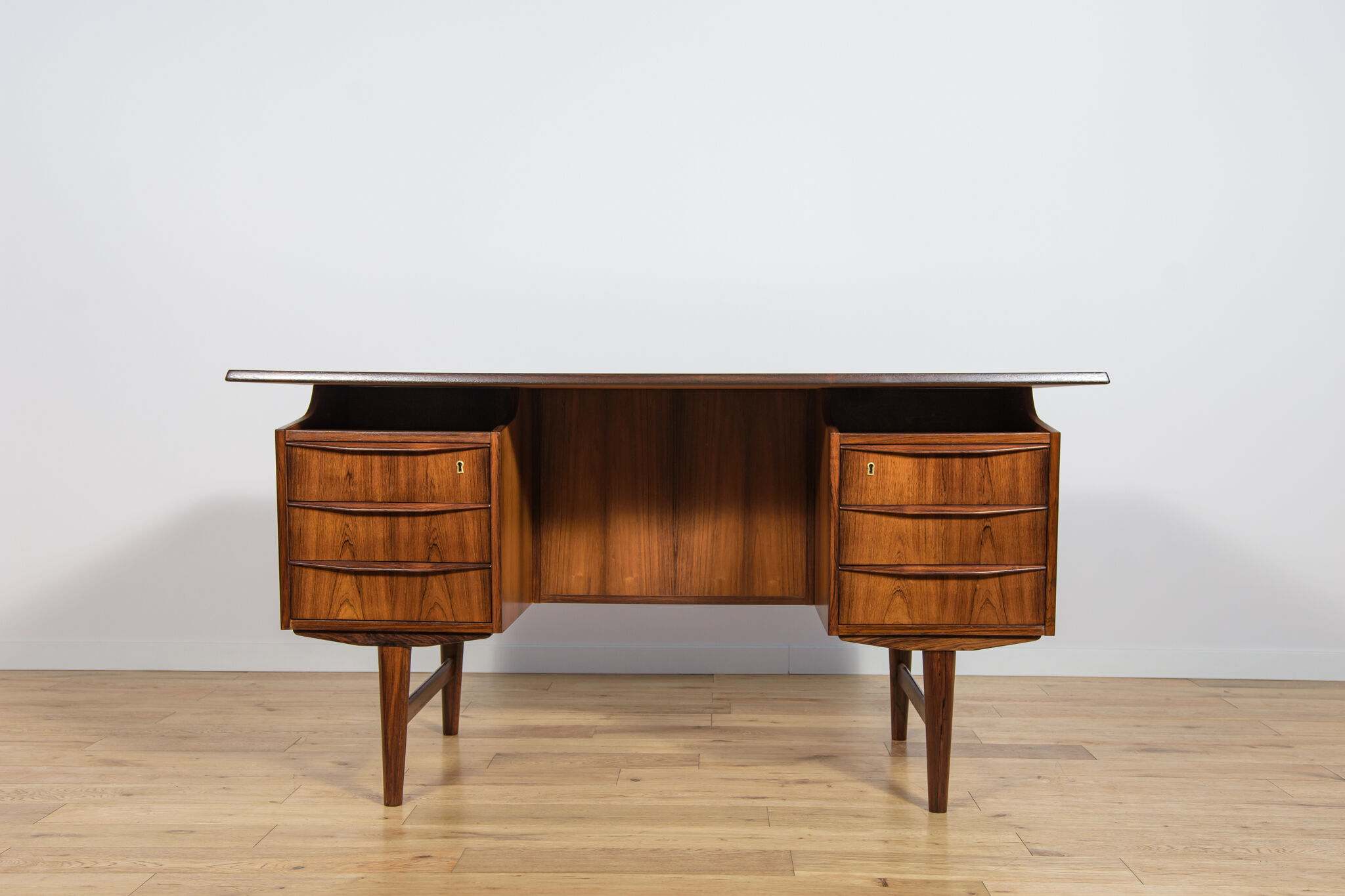 Mid-century freestanding rosewood desk, Denmark, 1960s