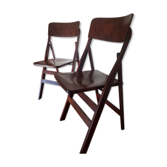 Folding chairs