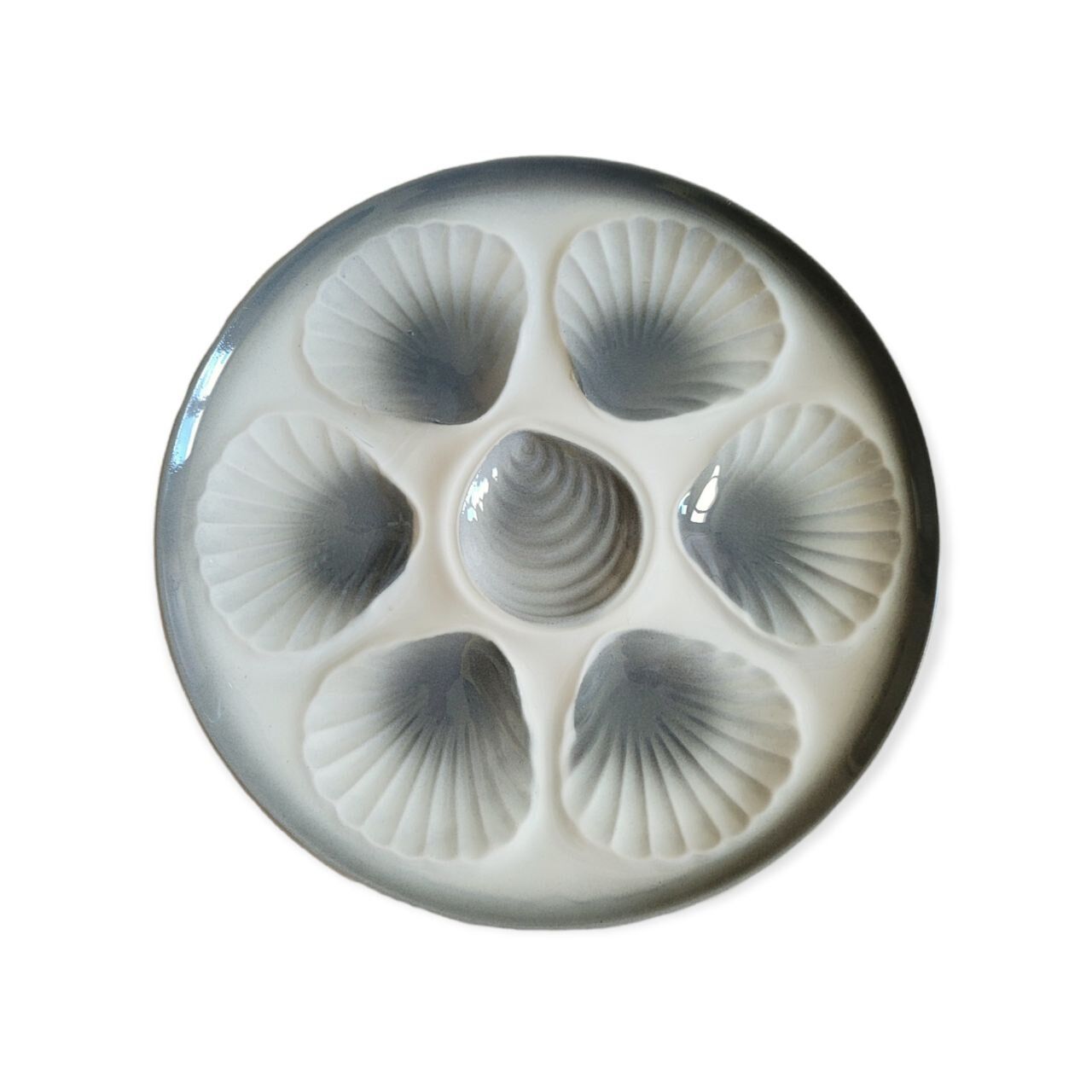 Vintage shellfish or oyster plate Moulin des Loups