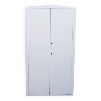 Armoire parisienne