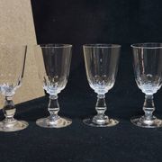 4 anciens verres a vin en cristal taillé baccarat ? saint louis ?