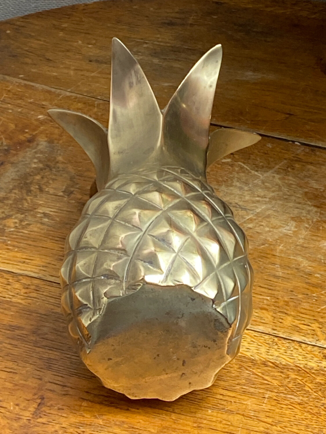 Pineapple vase in solid brass