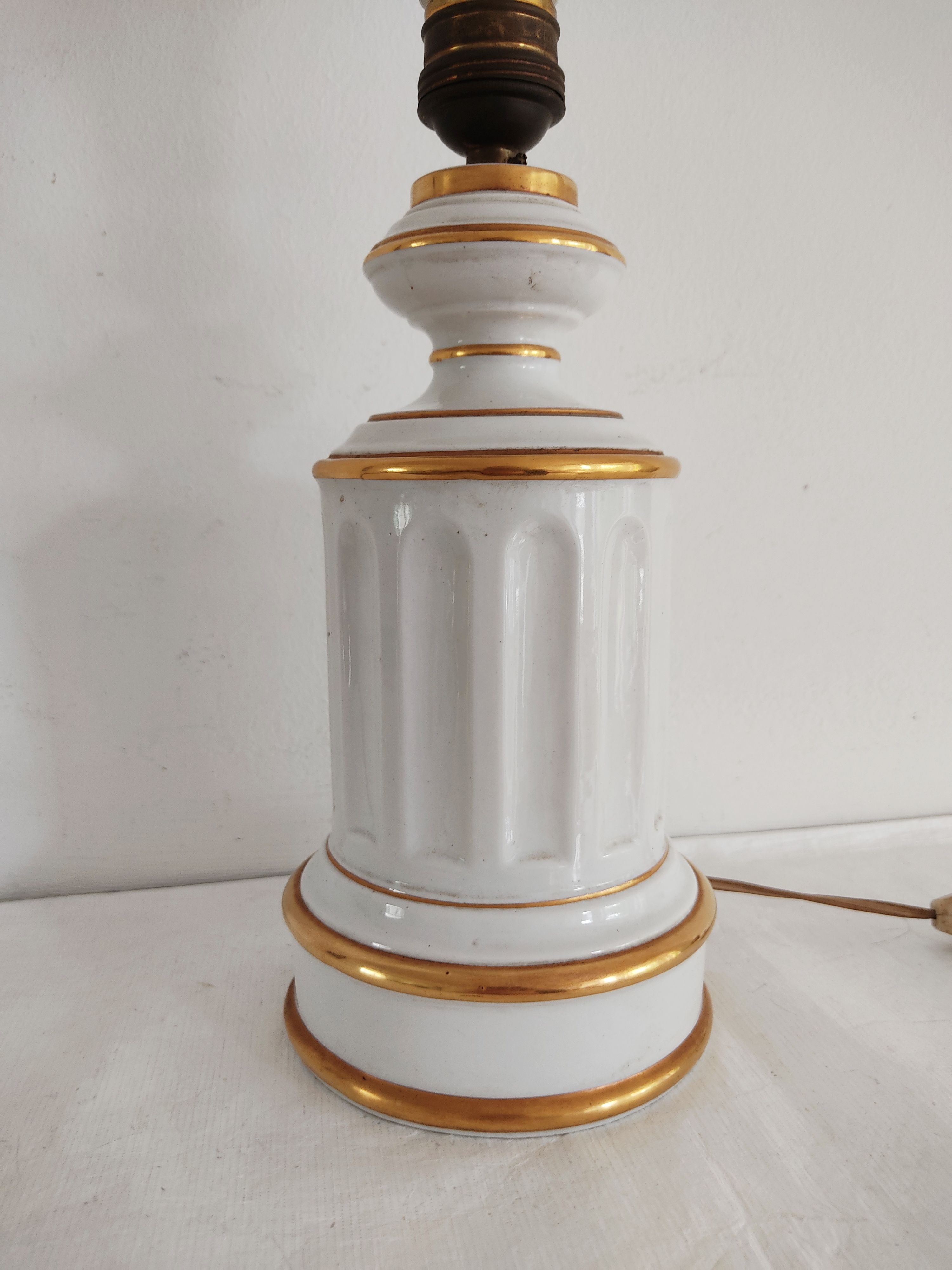 Foot of vintage lamp in Brussels porcelain