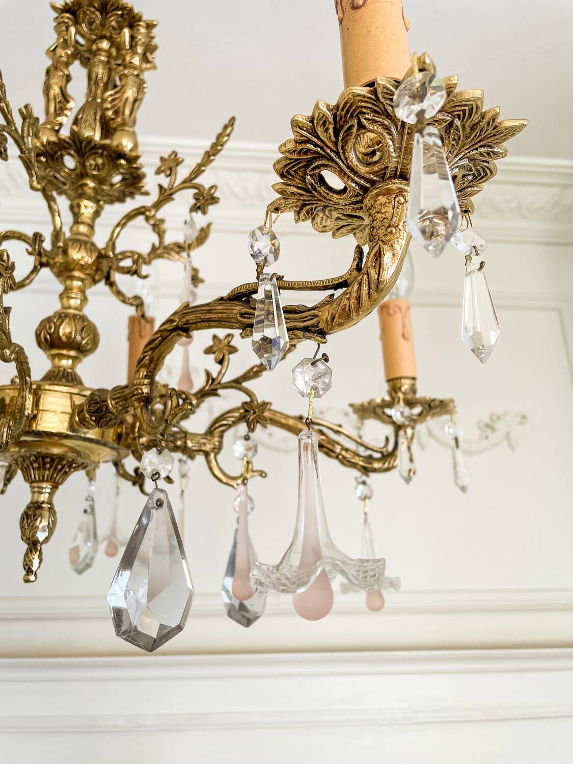 Lustre ancien en bronze à 5 bras avec verre de Murano rose et cristal